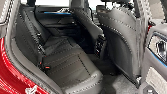 BMW i4 5 of 9