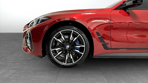 BMW i4 9 of 9