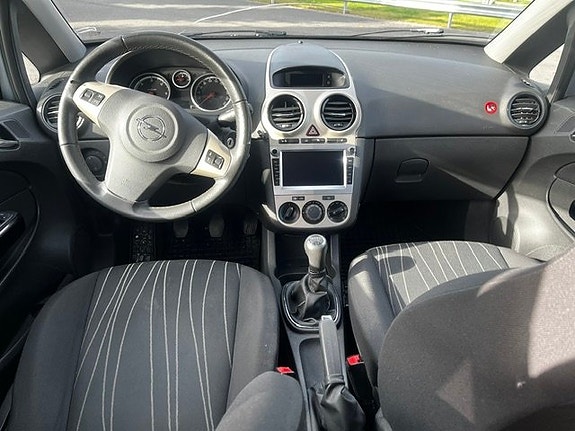 Opel Corsa 8 of 10