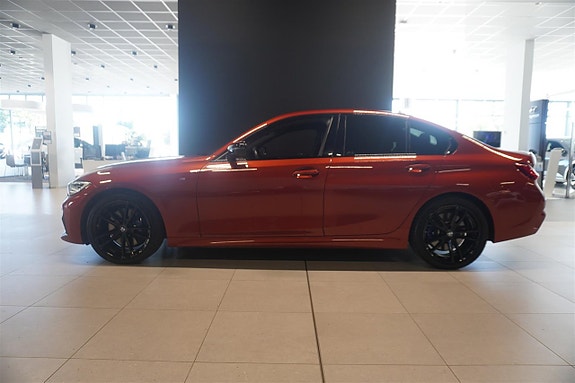 BMW 330d 3 of 20