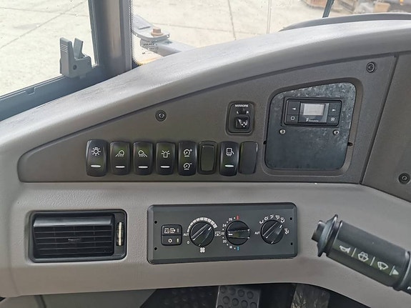 Volvo A 30 G 7 of 22