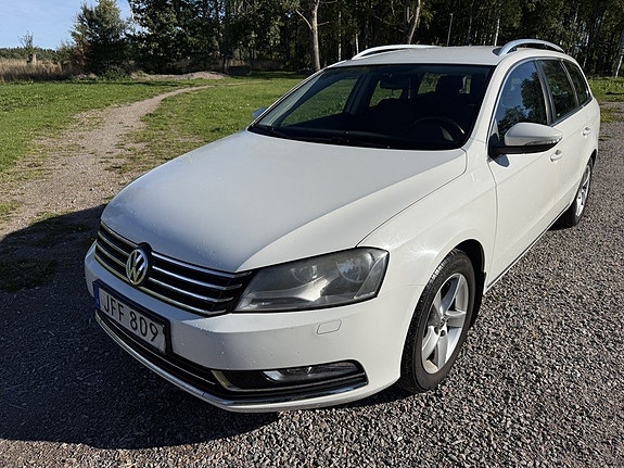 Volkswagen Passat 7 of 9