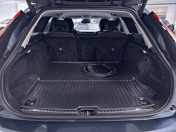 Volvo V90 14 of 18