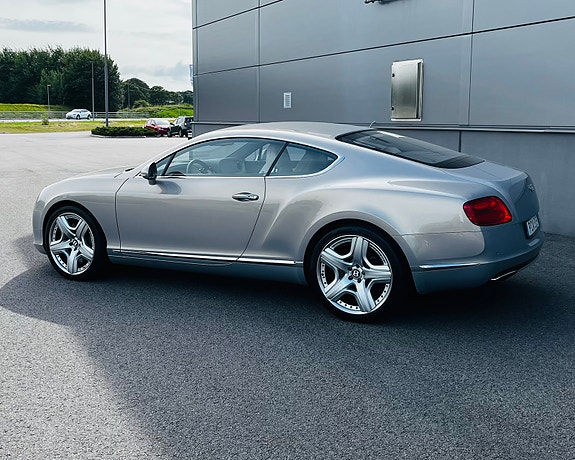 Bentley Continental GT 3 of 12