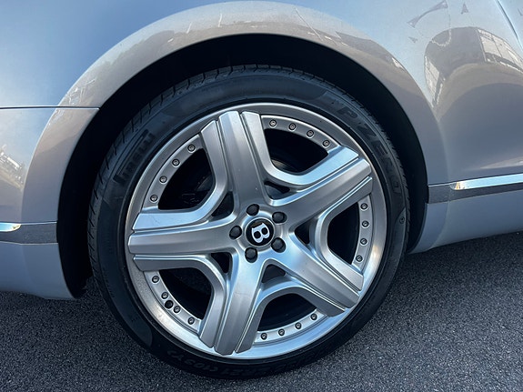 Bentley Continental GT 11 of 12