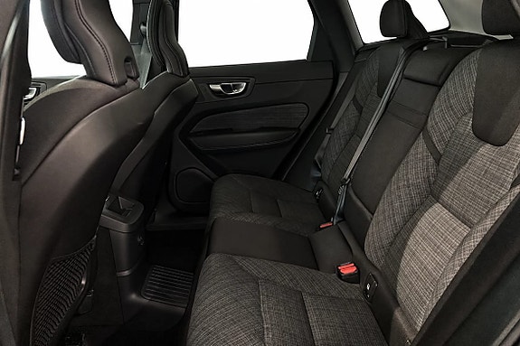 Volvo XC60 9 of 16