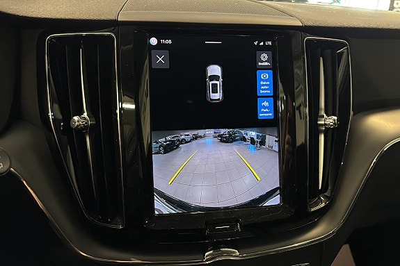 Volvo XC60 15 of 16