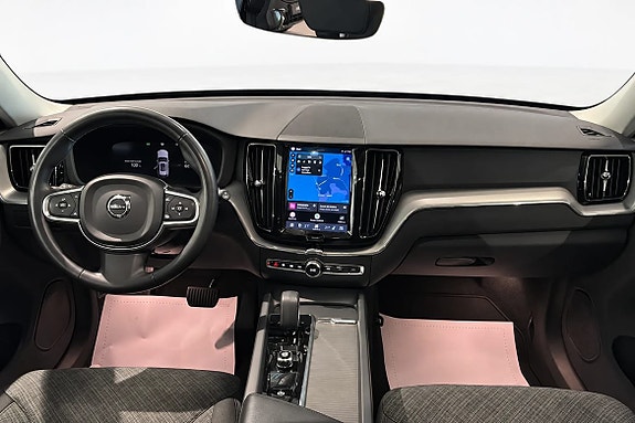 Volvo XC60 7 of 16