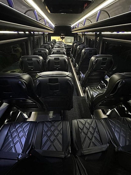 Mercedes-Benz Sprinter 519 CDI - NY Turistbuss 5 of 6