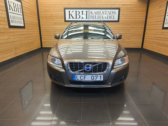 Volvo V70 9 of 23