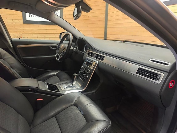 Volvo V70 21 of 23