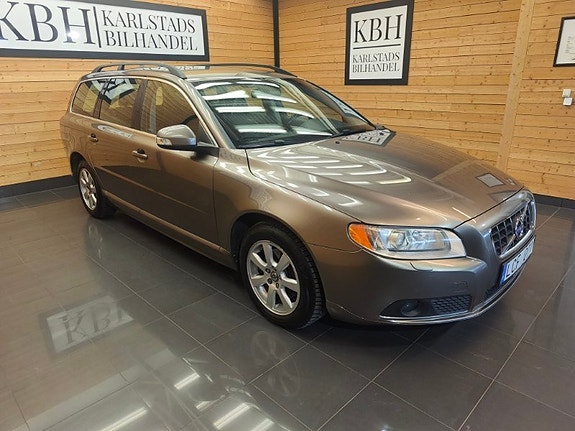 Volvo V70 8 of 23