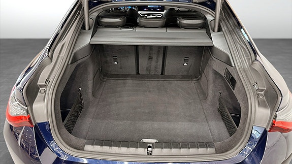BMW i4 10 of 13