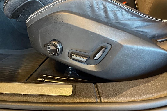 Volvo S60 16 of 26