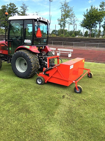 Turf-Zweeper ST180C – professionell gräs- & lövuppsamlare 5 of 5