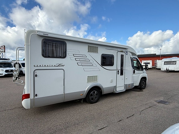Hymer T 674 CL Höga långbäddar, bra lastvikt, välvårdad husbil! 4 of 21