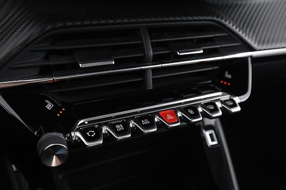 Peugeot 208 24 of 30