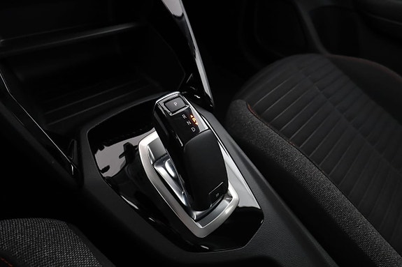 Peugeot 208 23 of 30