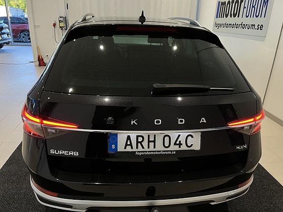 Skoda Superb Scout 4 of 26