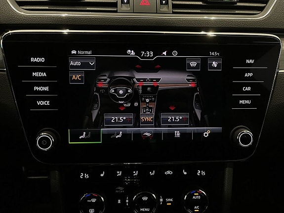 Skoda Superb Scout 22 of 26