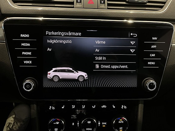 Skoda Superb Scout 23 of 26