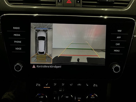 Skoda Superb Scout 16 of 26