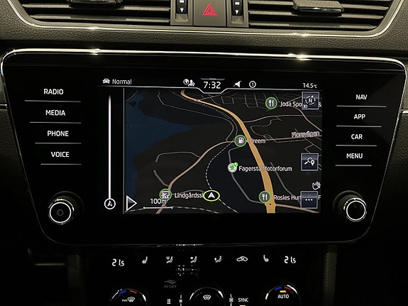 Skoda Superb Scout 18 of 26