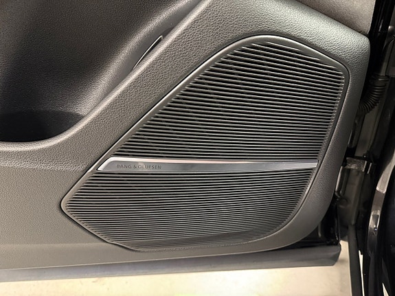 Audi Q8 10 of 20