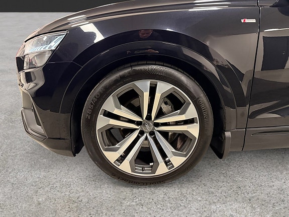 Audi Q8 18 of 20
