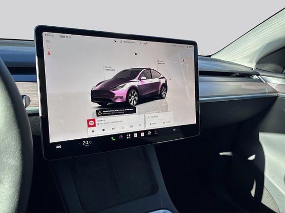 Tesla Model Y 11 of 14