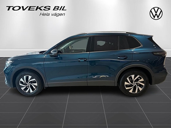 Volkswagen Tiguan 6 of 14