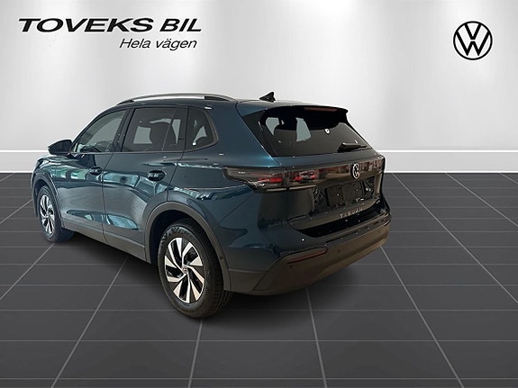 Volkswagen Tiguan 5 of 14