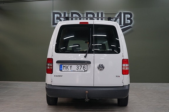 Volkswagen Caddy Maxi 4 of 13