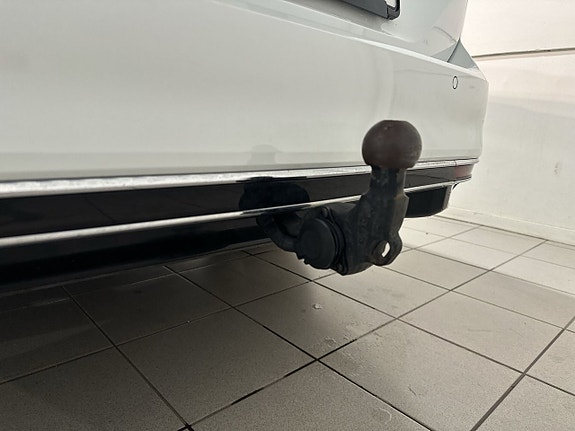 Volkswagen Passat 17 of 22