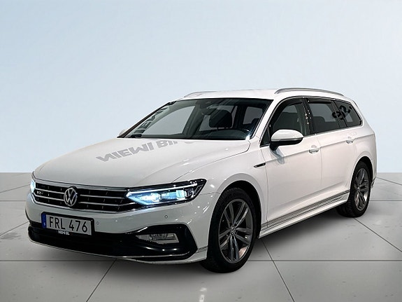 Volkswagen Passat 16 of 22