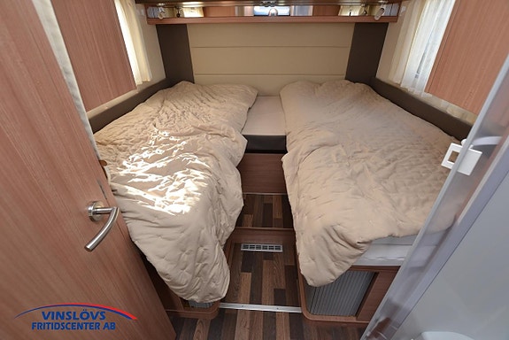 Knaus 700 17 of 19