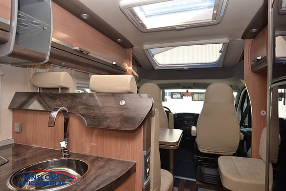 Knaus 700 8 of 19