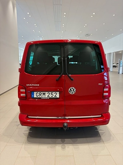 Volkswagen Multivan 3 of 13