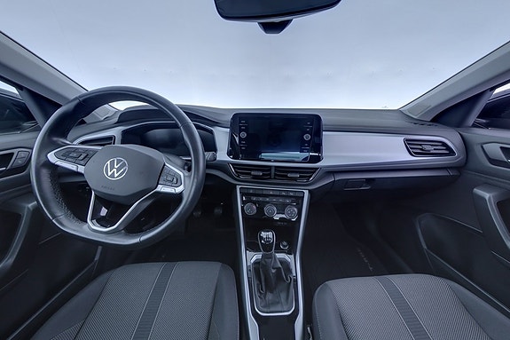 Volkswagen T-Roc 7 of 21