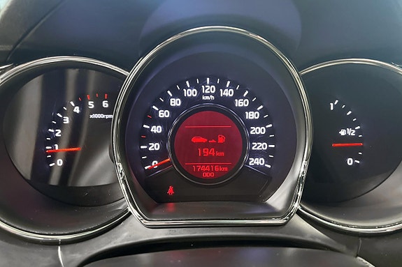 Kia Ceed 10 of 16