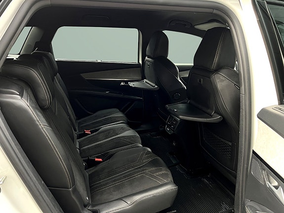 Peugeot 5008 8 of 13