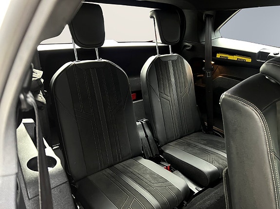 Peugeot 5008 9 of 13