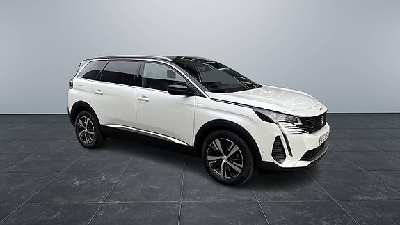 Peugeot 5008 2 of 13