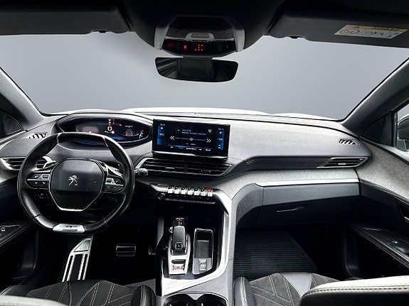 Peugeot 5008 10 of 13