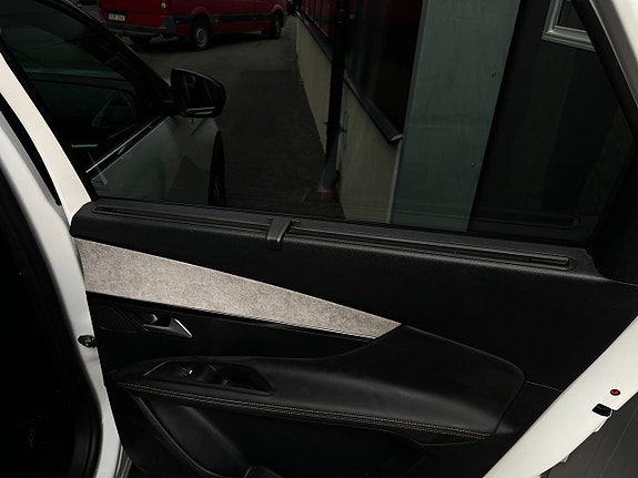 Peugeot 5008 13 of 13