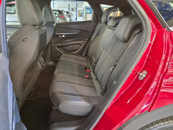 Peugeot 3008 13 of 14