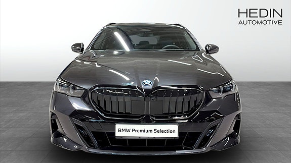 BMW 530e 8 of 9