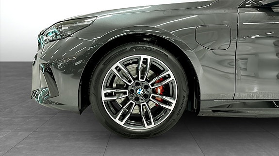 BMW 530e 9 of 9