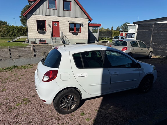 Renault Clio 3 of 9