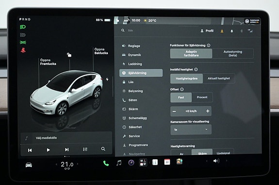 Tesla Model Y 16 of 27
